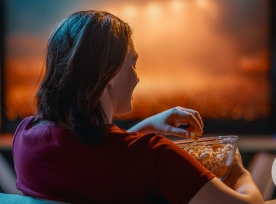 Defalarca İzlediğimiz Dizileri Neden Tekrar İzliyoruz?